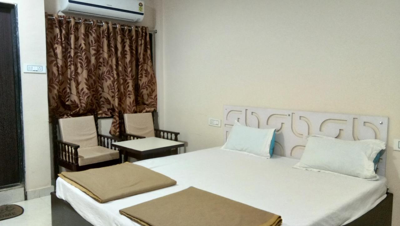 Hotel Barkha Raipur  Exterior photo