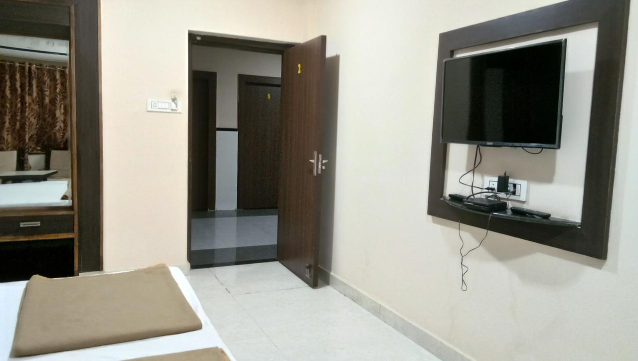 Hotel Barkha Raipur  Exterior photo